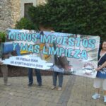 Protesta pacífica en l’acte de presentació de les obres del Casal Municipal